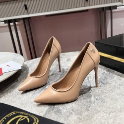 CL Shoes Fashion shoes
 Top Quality