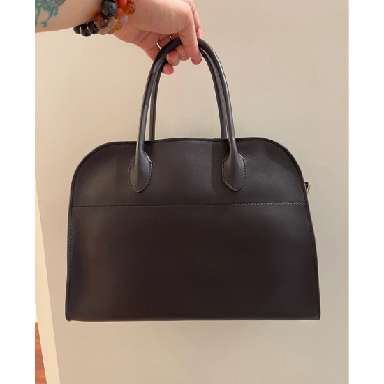 The Row Bags Top Quality
Small:26.20.18
Big:38.26.23