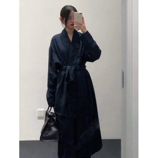 The Row Bags Top Quality
Small:26.20.18
Big:38.26.23