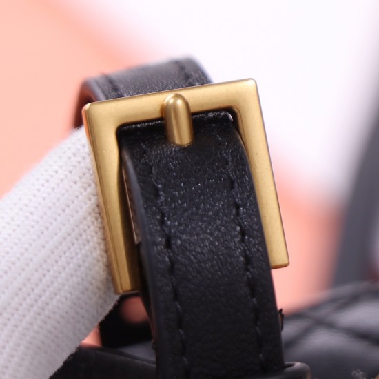 YSL Bags Top Quality
18×11×6.5 cm