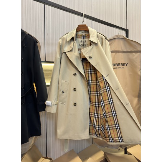 Burberry coat
uk4，6，8，10，12