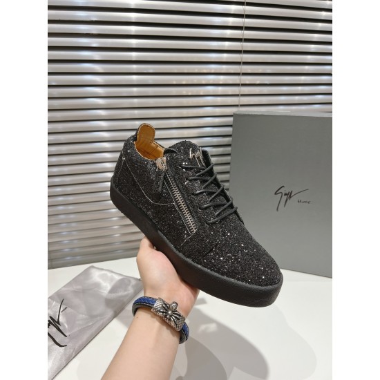 CL Shoes Casual shoes

 Top Quality