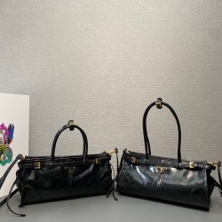 Prada Bags Top Quality
32x15.5x12cm