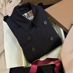 Burberry coat
uk4，6，8，10，12