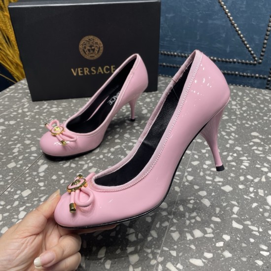 Versace Shoes Fashion shoes
 Top Quality