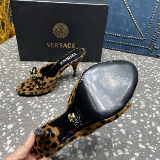 Versace Shoes Fashion shoes
 Top Quality