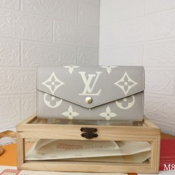 LV Bags High Quality Flip Wallet
