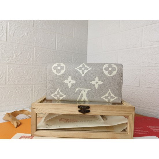 LV Bags High Quality Flip Wallet
