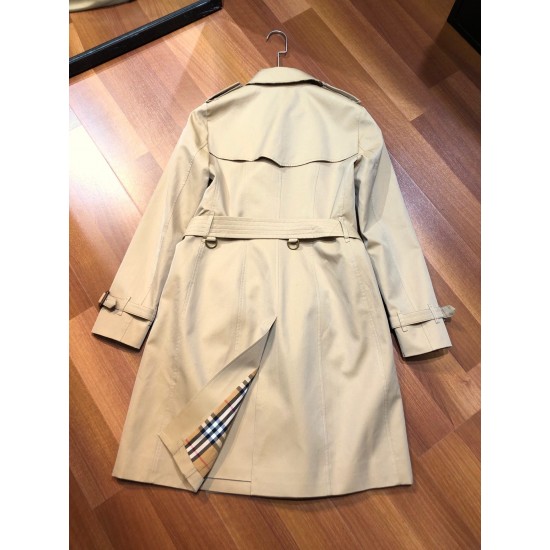 Burberry coat
uk4，6，8，10，12