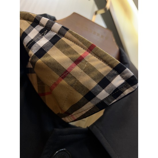 Burberry coat
uk4，6，8，10，12