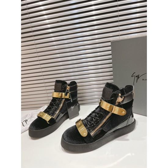 CL Shoes Casual shoes

 Top Quality