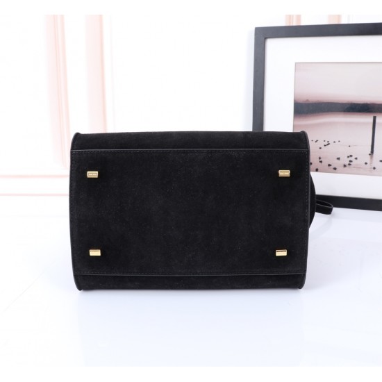 The Row Bags Top Quality
Small:26.20.18
Big:38.26.23