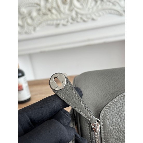 Hermes Bags Top Quality lindy琳迪
19cm $240