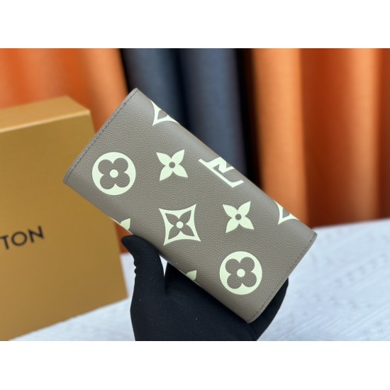 LV Bags High Quality Flip Wallet
