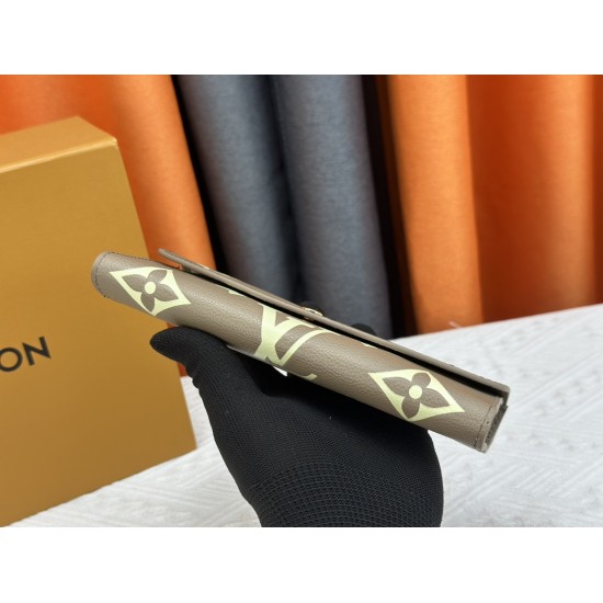 LV Bags High Quality Flip Wallet
