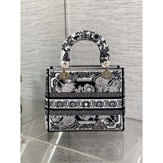 Dior Bags Top Quality
Five Grid