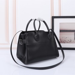 The Row Bags Top Quality
Small:26.20.18
Big:38.26.23