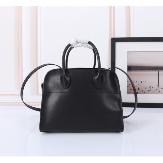 The Row Bags Top Quality
Small:26.20.18
Big:38.26.23