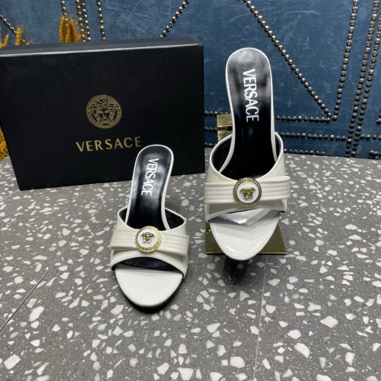 Versace Shoes Fashion shoes
 Top Quality
