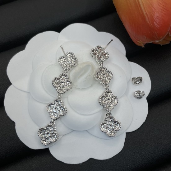 Van Cleef Jewelry High Quality