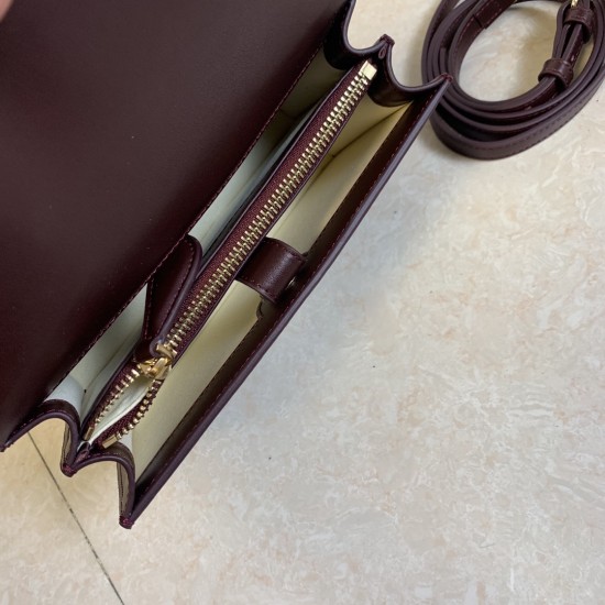 Pinko Bags Top Quality
21x13x6