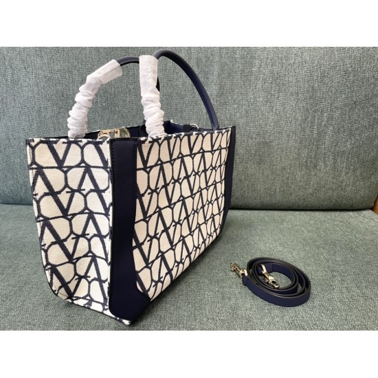 Valentino Bags Top Quality
35/25/17cm