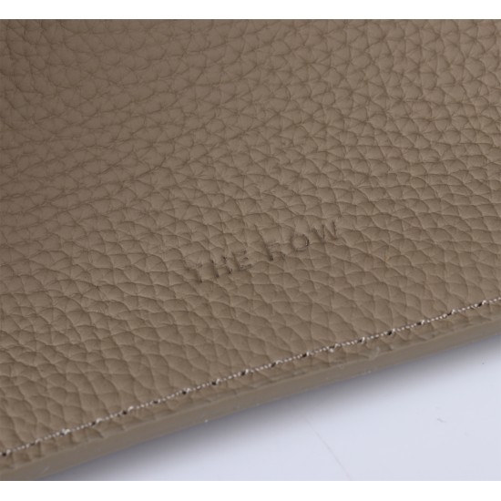 The Row Bags Top Quality
Small:26.20.18
Big:38.26.23