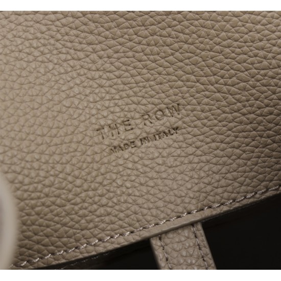 The Row Bags Top Quality
Small:26.20.18
Big:38.26.23