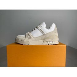 LV Shoes Top Quality
women 35-40 

men 39-45