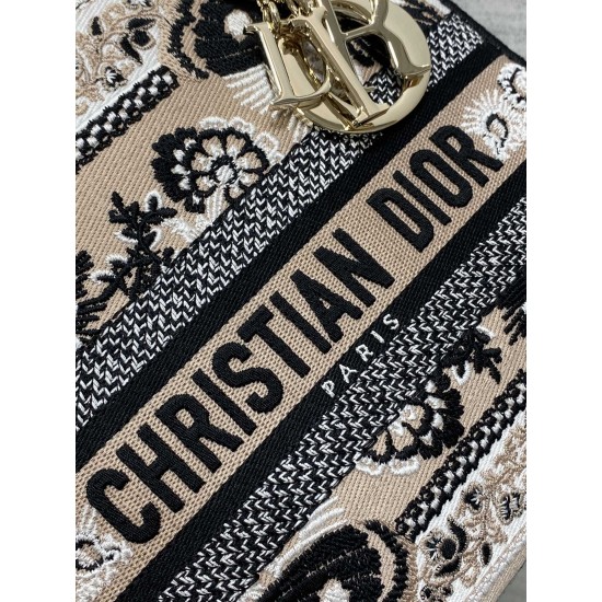 Dior Bags Top Quality
Five Grid