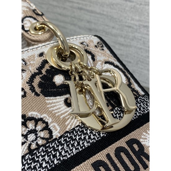 Dior Bags Top Quality
Five Grid