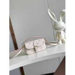 LV Bags Top Quality NANO DIANE
19*10.5*6