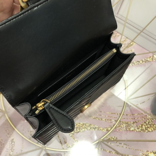 Pinko Bags Top Quality
21x13x6