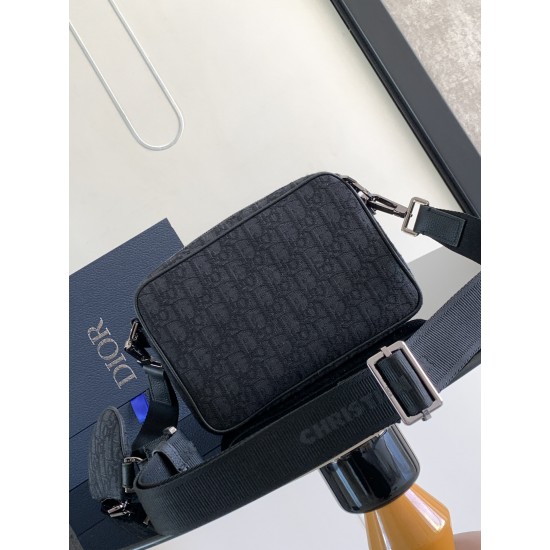 Dior Bags Top Quality
Saddle Set 23.3 x 16.5 x 4.3