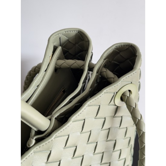 BV Bags Top Quality ANDIAMO 743575