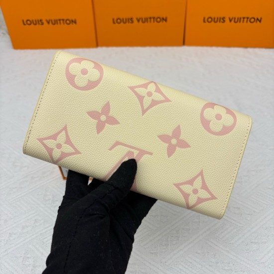LV Bags High Quality Flip Wallet
