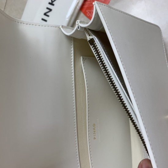 Pinko Bags Top Quality
27*17*8cm