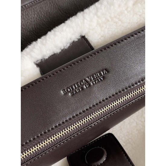 BV Bags Top Quality ANDIAMO 743575