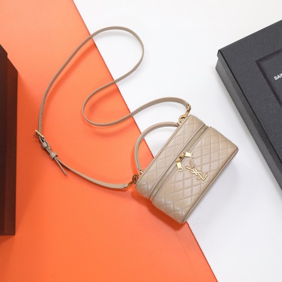 YSL Bags Top Quality
18×11×6.5 cm