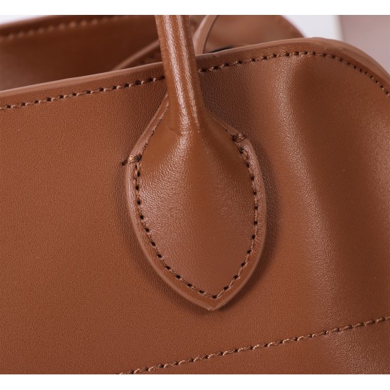 The Row Bags Top Quality
Small:26.20.18
Big:38.26.23