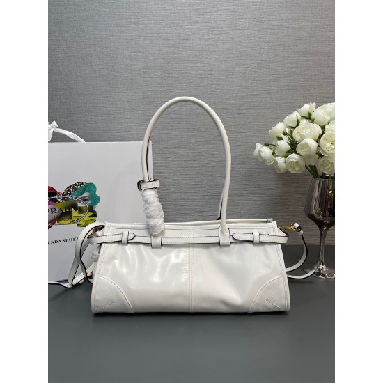Prada Bags Top Quality
32x15.5x12cm