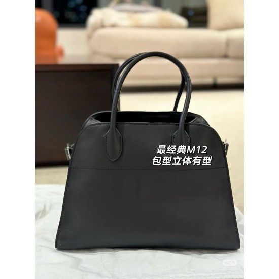 The Row Bags Top Quality
Small:26.20.18
Big:38.26.23