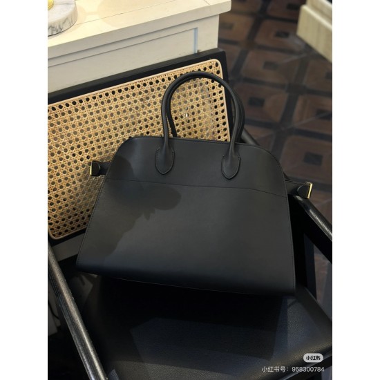 The Row Bags Top Quality
Small:26.20.18
Big:38.26.23