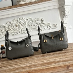 Hermes Bags Top Quality lindy琳迪
19cm $240