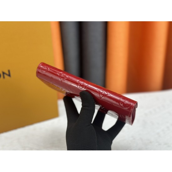 LV Bags High Quality Flip Wallet
