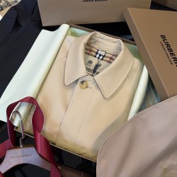 Burberry coat
uk4，6，8，10，12