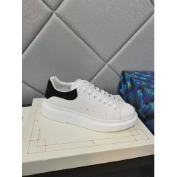 McQueen Shoes High Quality
women 35-40 

men 39-44