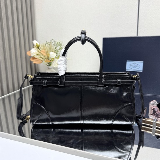 Prada Bags Top Quality
32x15.5x12cm