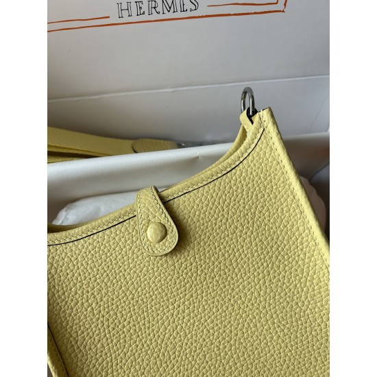 Hermes Bags Top Quality Evelyne 17cm
