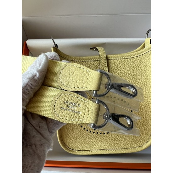 Hermes Bags Top Quality Evelyne 17cm
